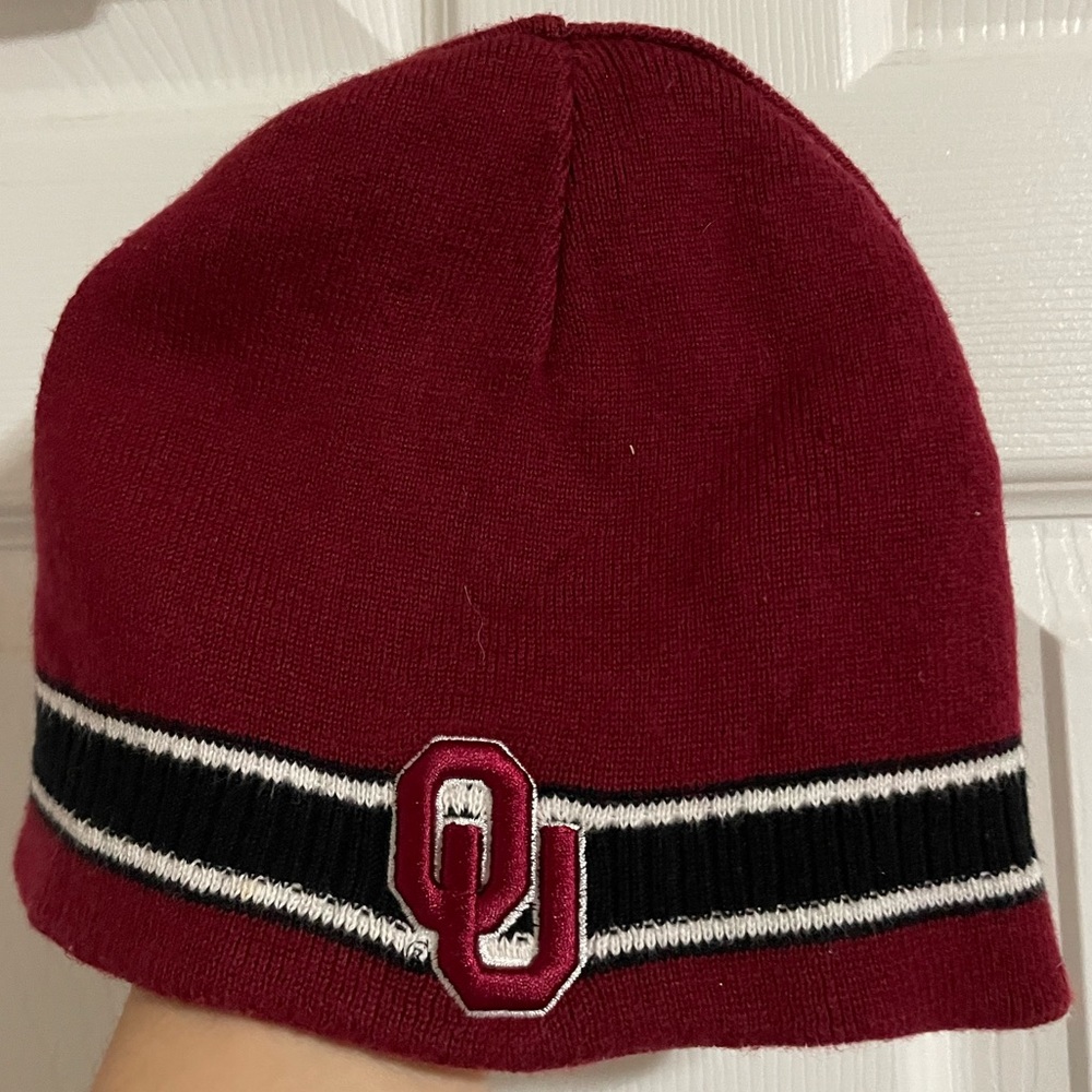 Oklahoma University reversible beanie